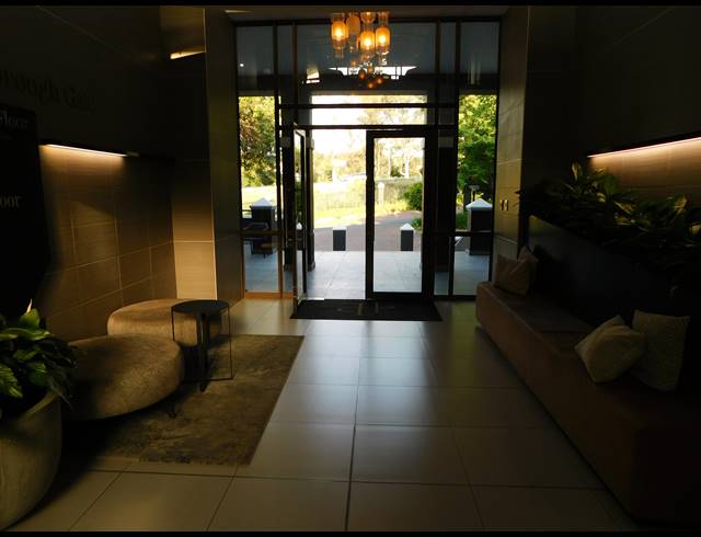 312M² OFFICE TO LET IN HYDE PARK